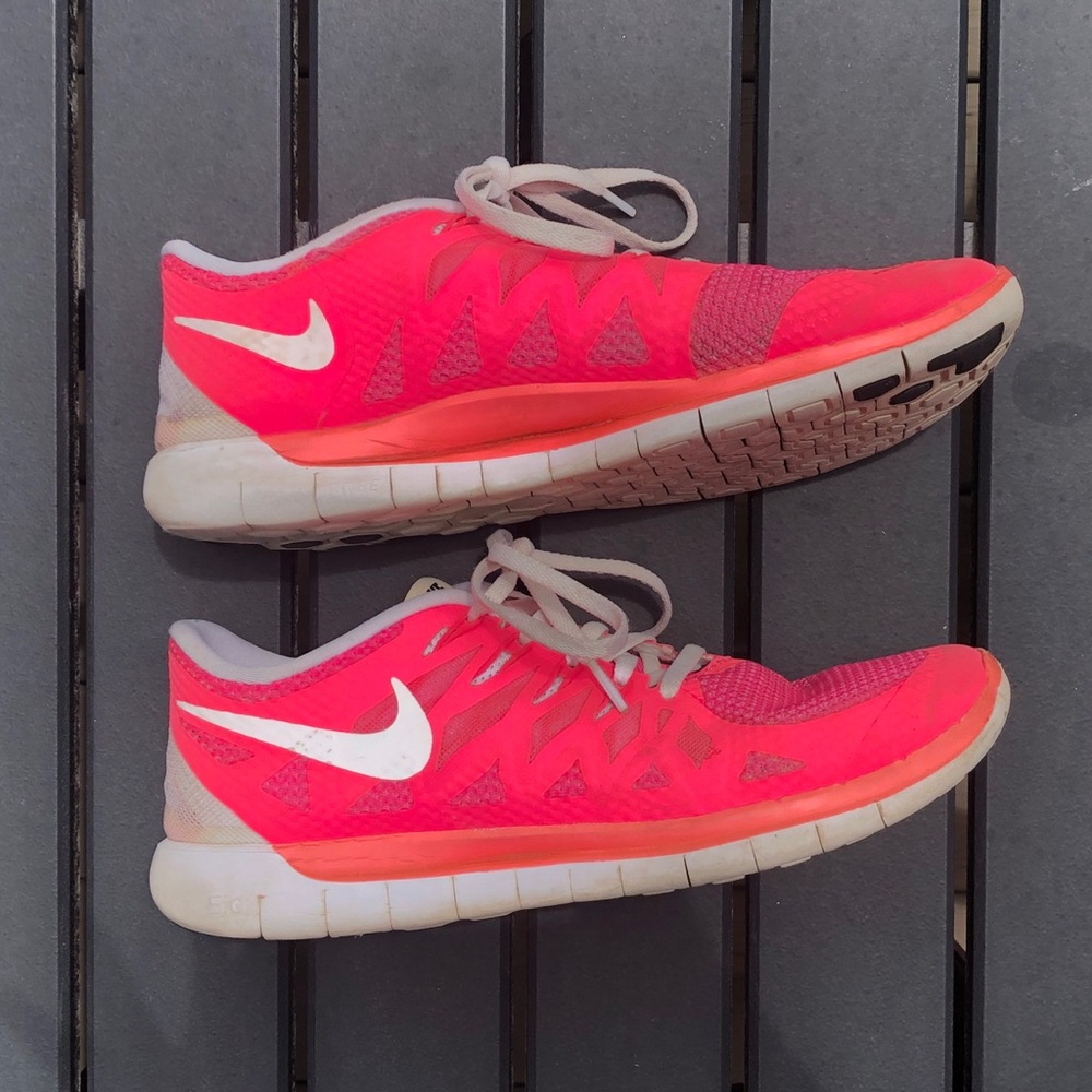 Nike ID Free Run Women’s Tennis Shoe - Picture 2 of 6